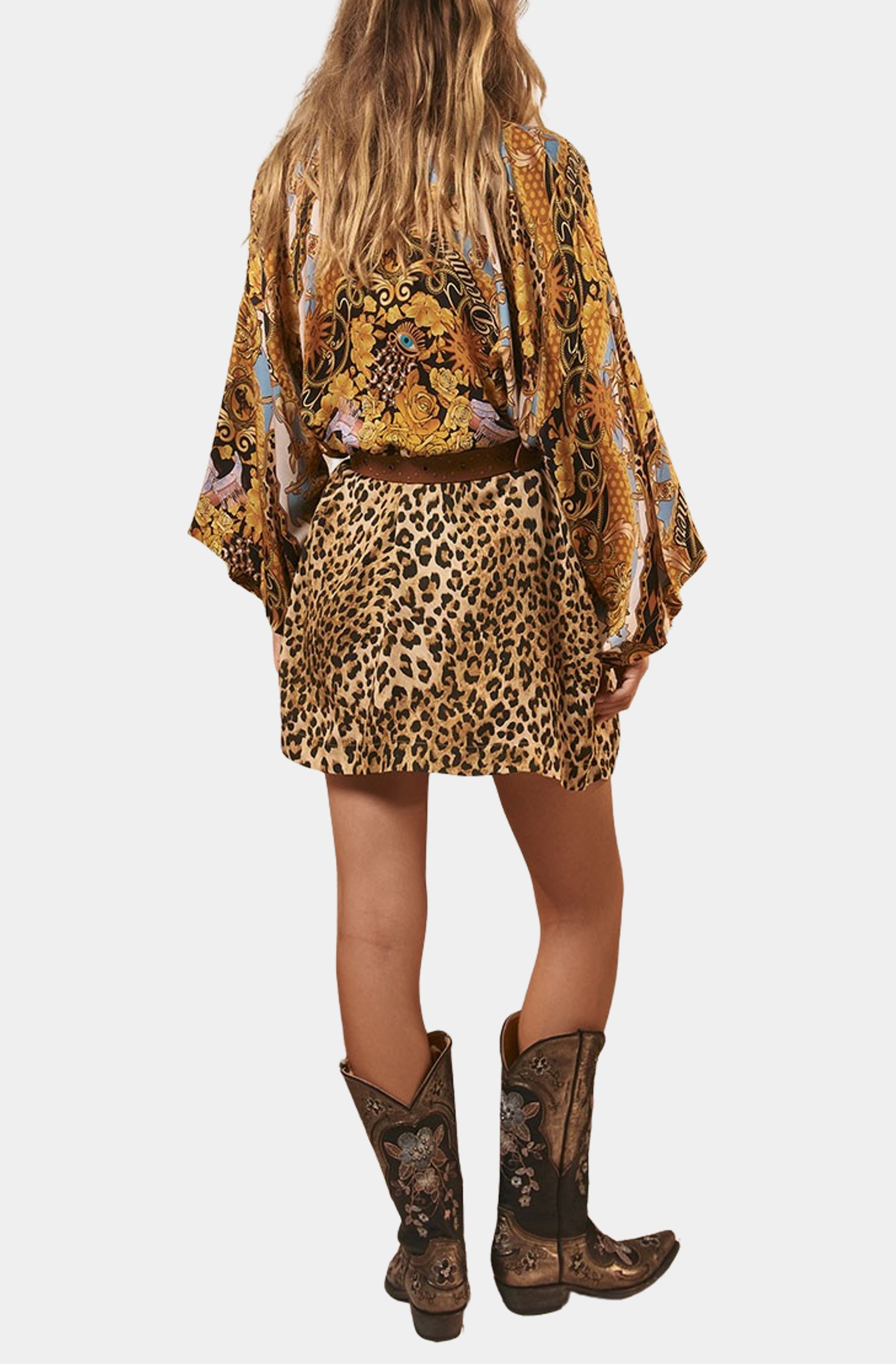 Lovers & Dreamers Short Robe