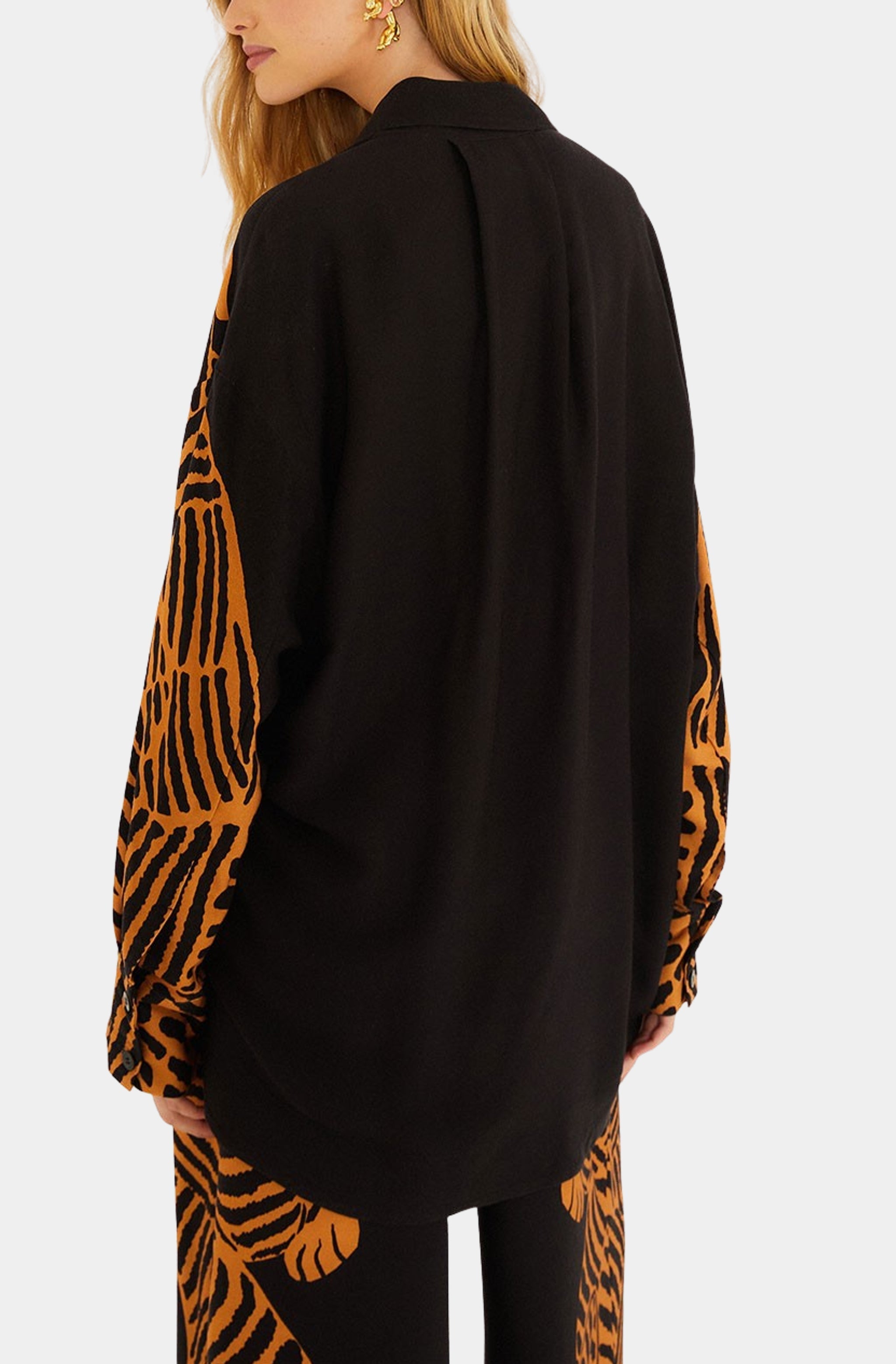Black Tiger Long Sleeve Shirt