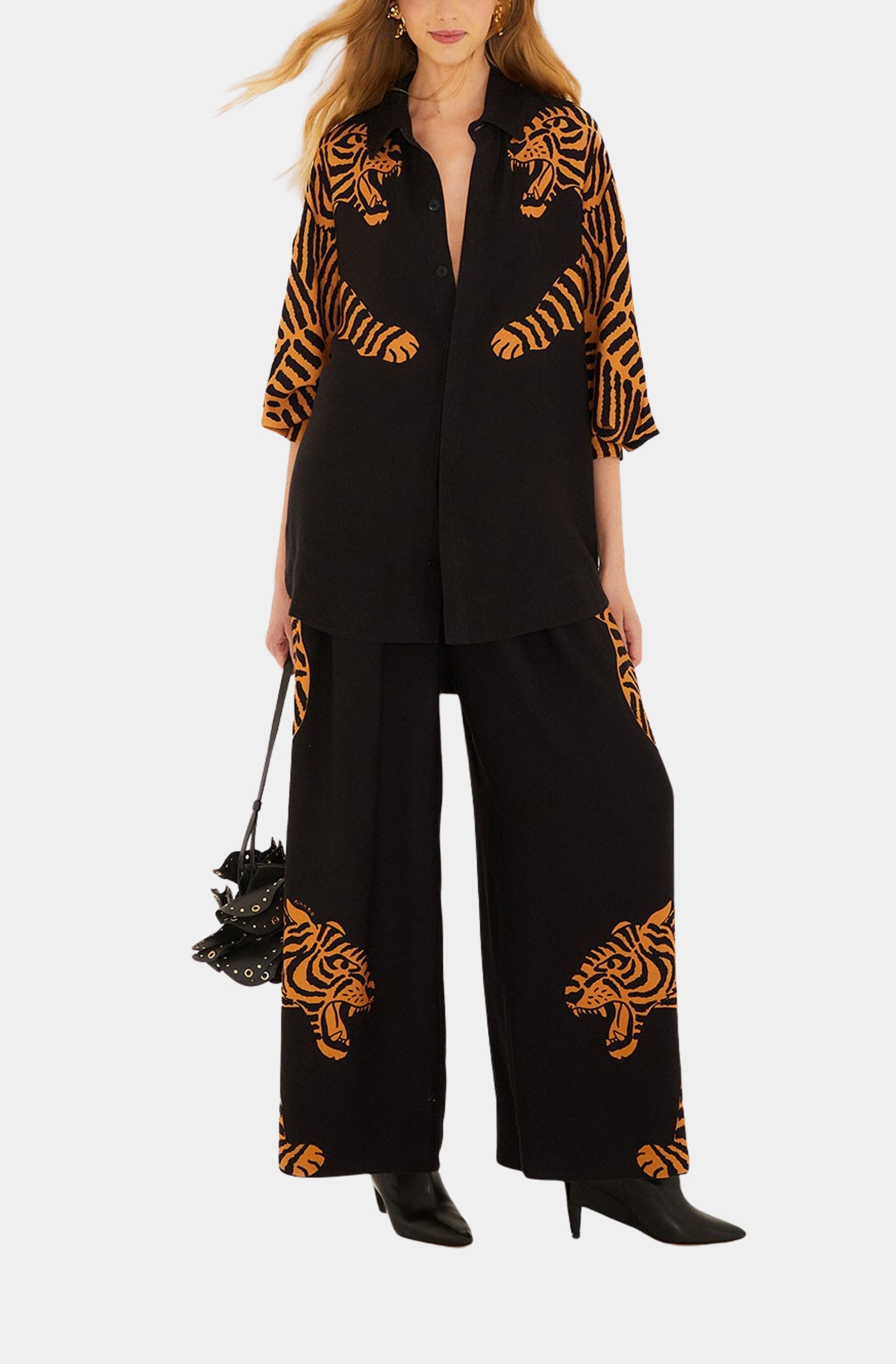 Black Tiger Long Sleeve Shirt