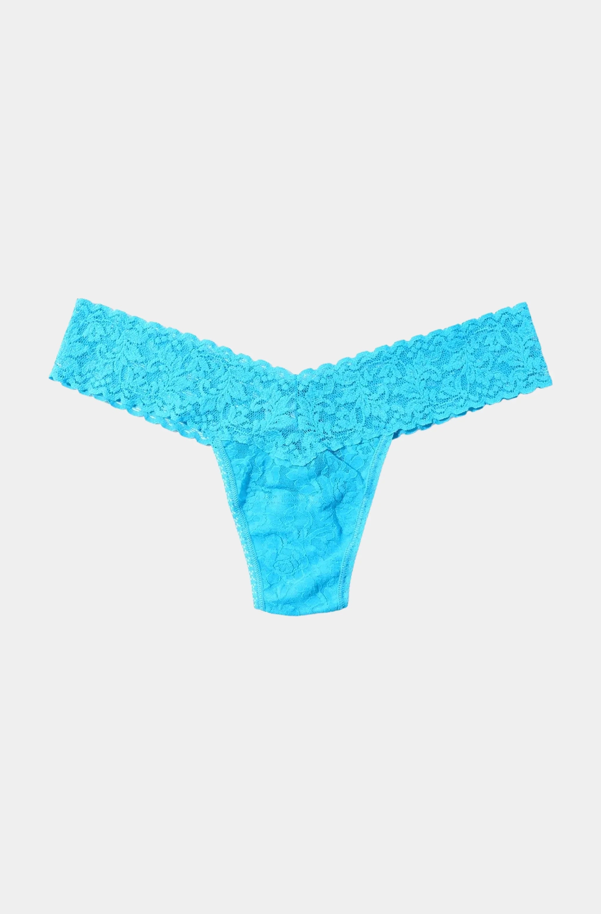 Signature Lace Low Rise Thong
