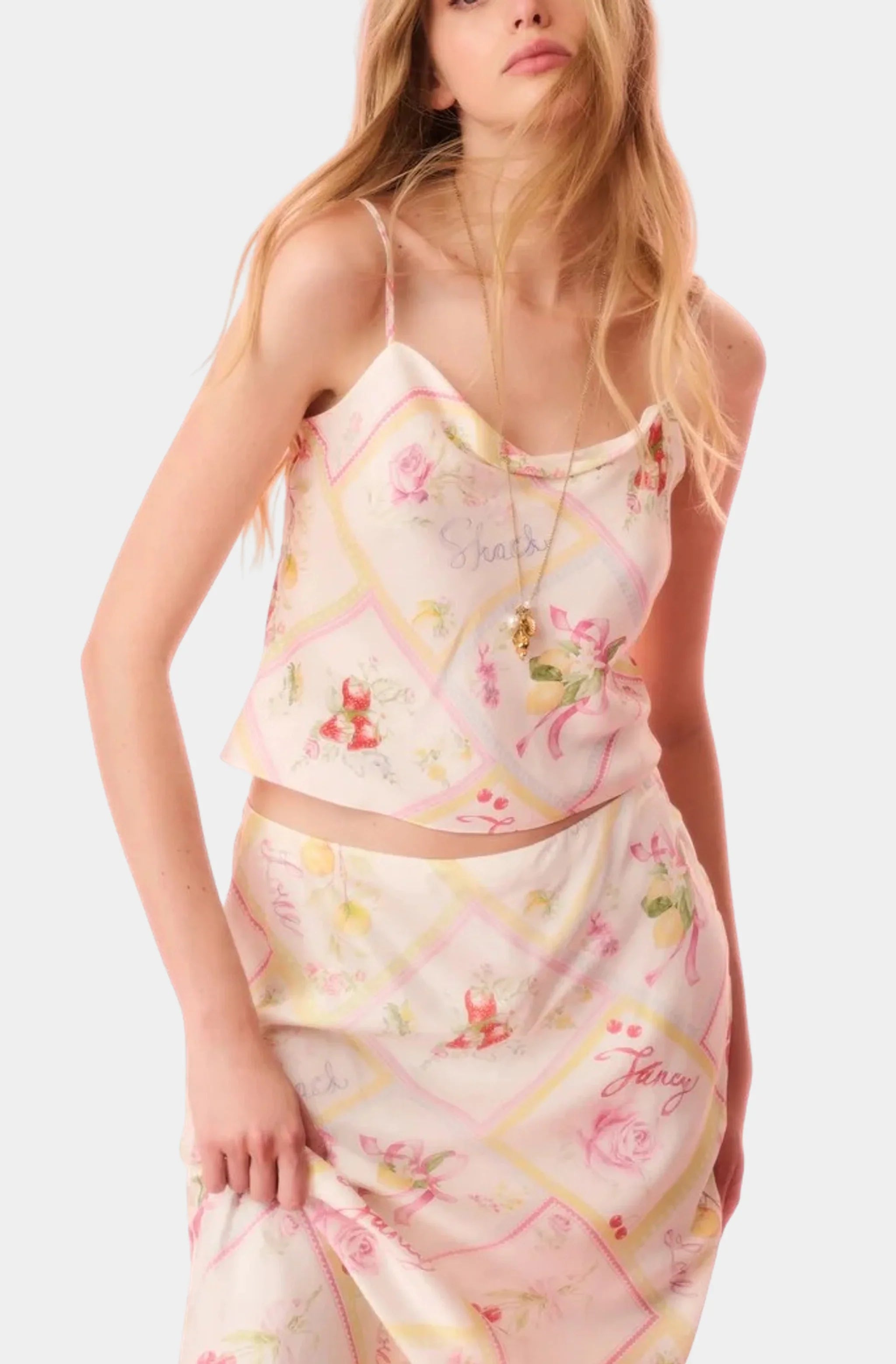 Cabi Top