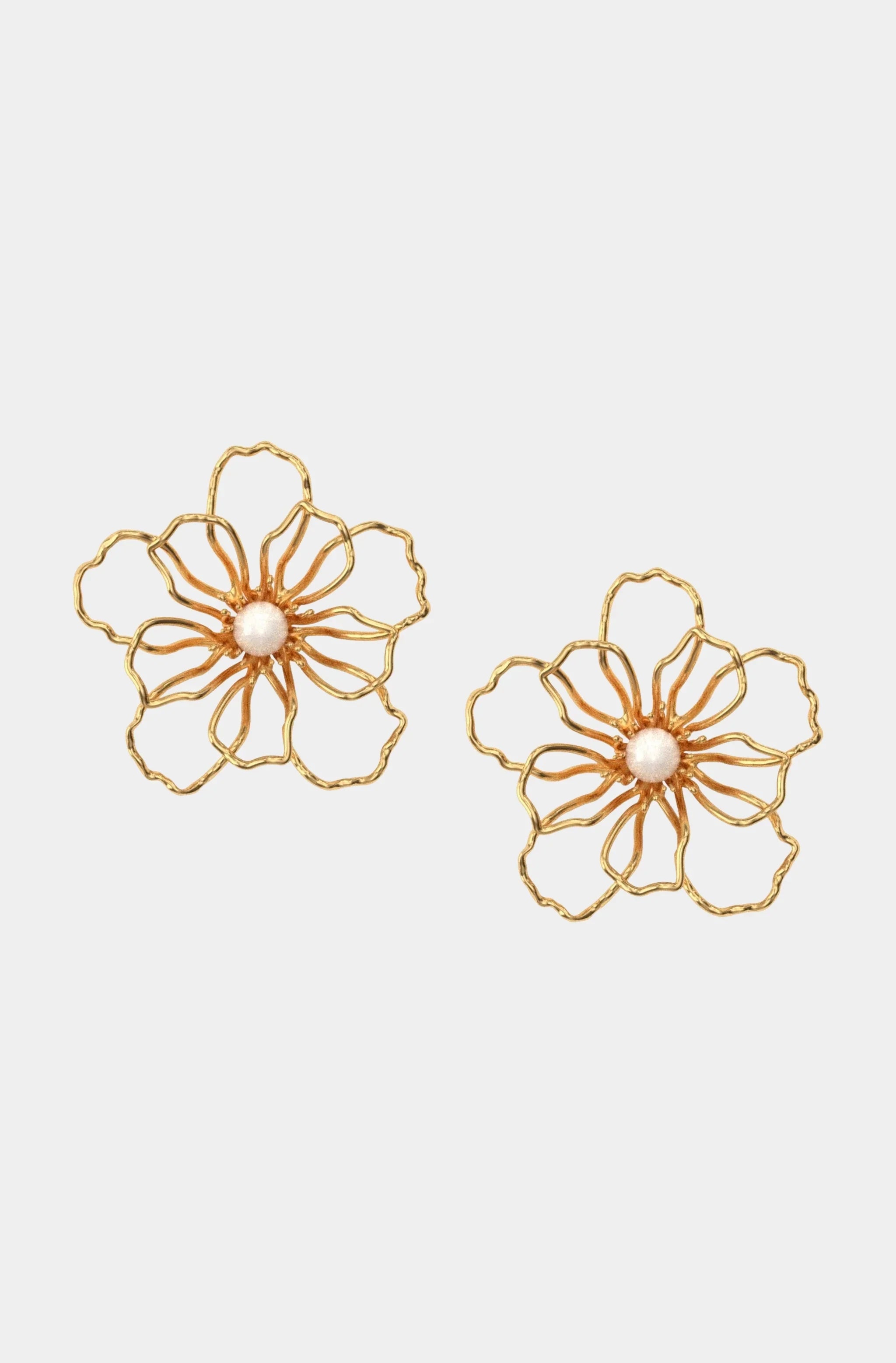 Hallow Floral with Pearl Earring