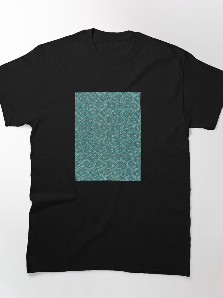 Meandering Gold Flower Vine Pattern Luxury Oversized Tee